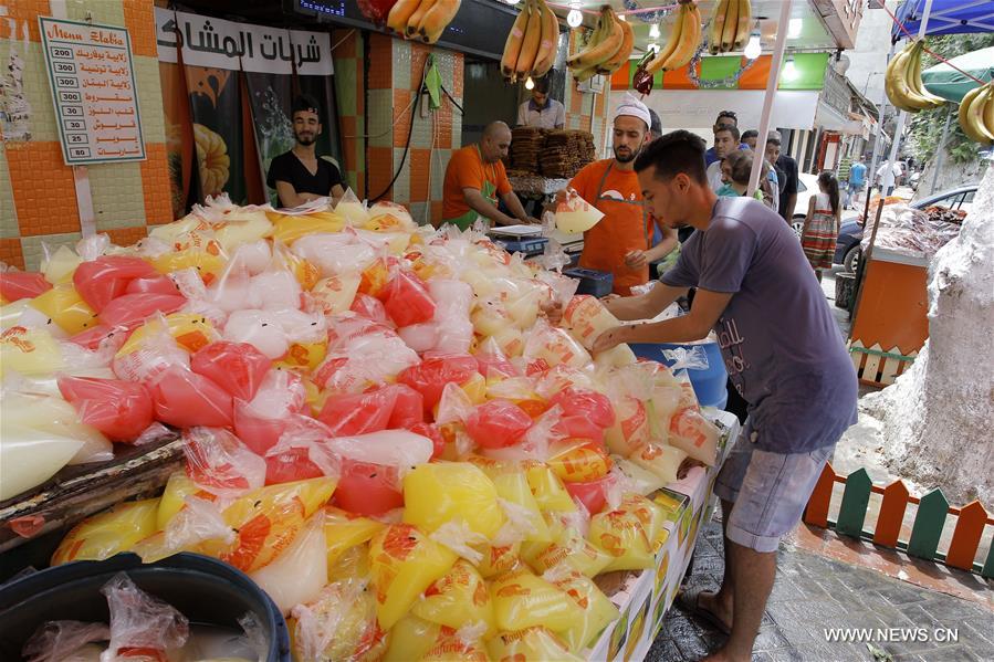 ALGERIA-ALGIERS-RAMADAN-FOOD