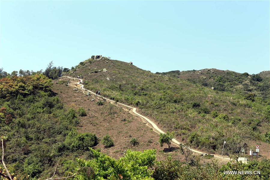 CHINA-HONG KONG-MOUNTAIN PATH-DAILY LIFE (CN)