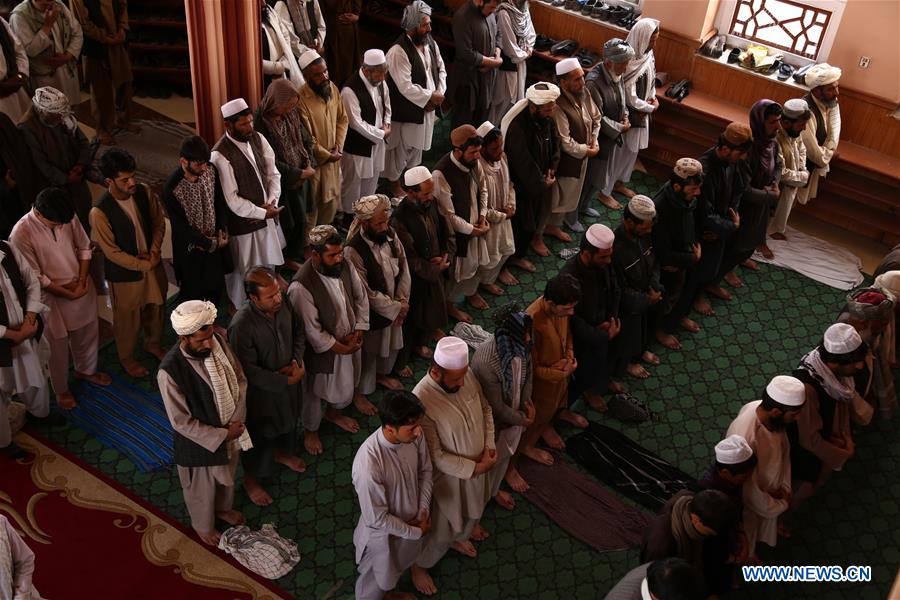 AFGHANISTAN-GHAZNI-PRAYING-RAMADAN