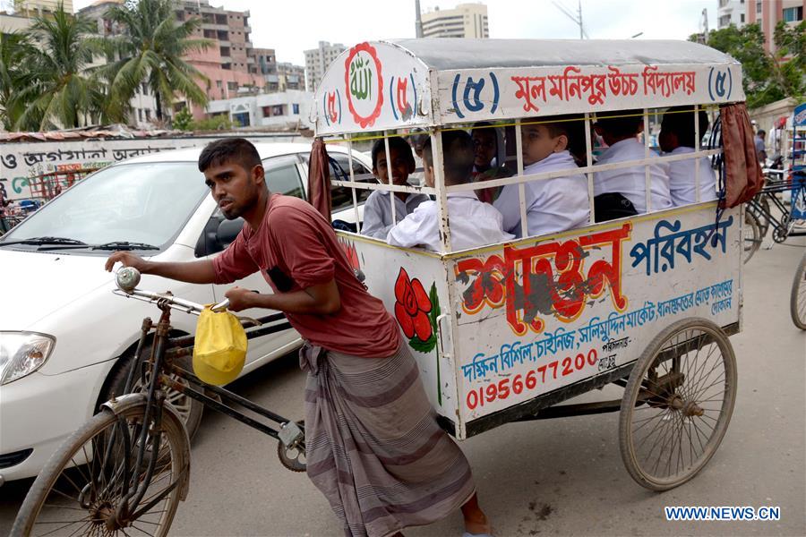 BANGLADESH-DHAKA-CHILDREN-SCHOOL VAN