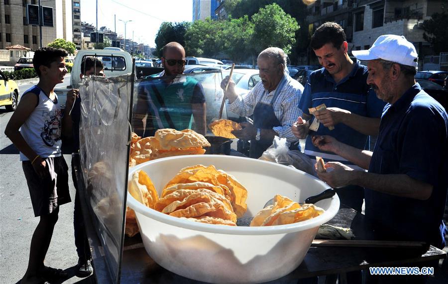 SYRIA-DAMASCUS-RAMADAN-SWEET