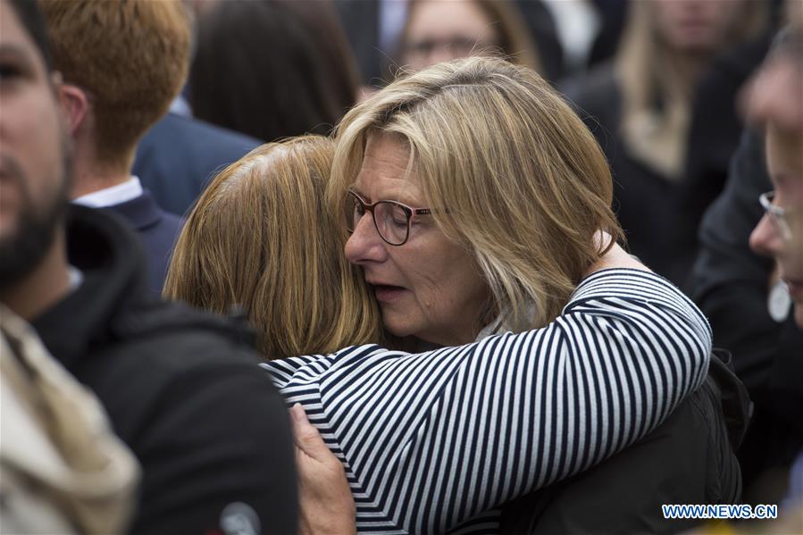 BRITAIN-LONDON-ATTACK-MOURNING