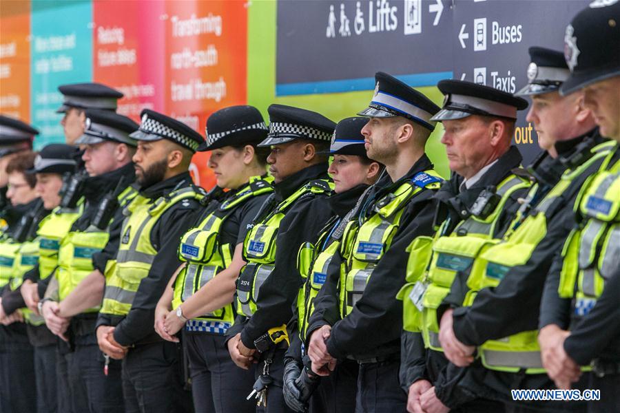 BRITAIN-LONDON-ATTACK-MOURNING