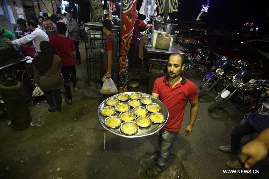 EGYPT-CAIRO-RAMADAN-SUHOOR
