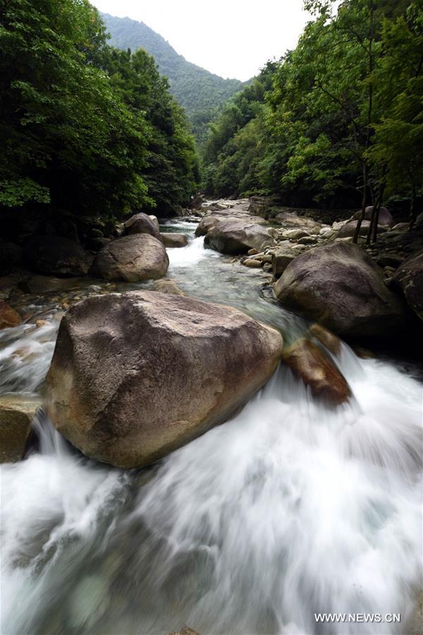 CHINA-WUYUAN-RESORT-WATERFALL (CN)