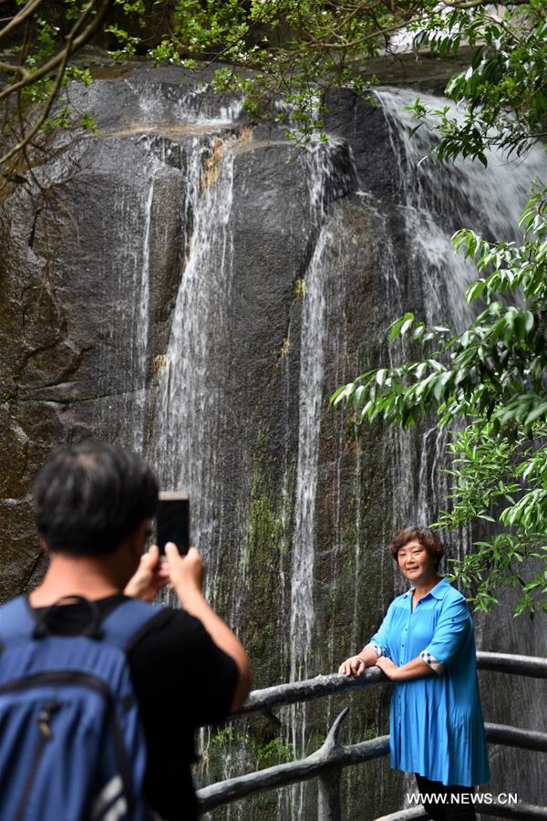 CHINA-WUYUAN-RESORT-WATERFALL (CN)
