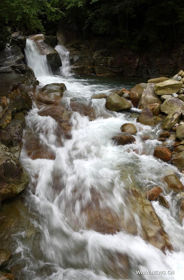 CHINA-WUYUAN-RESORT-WATERFALL (CN)
