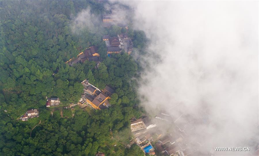 CHINA-ANHUI-MOUNT JIUHUA-SCENERY (CN)