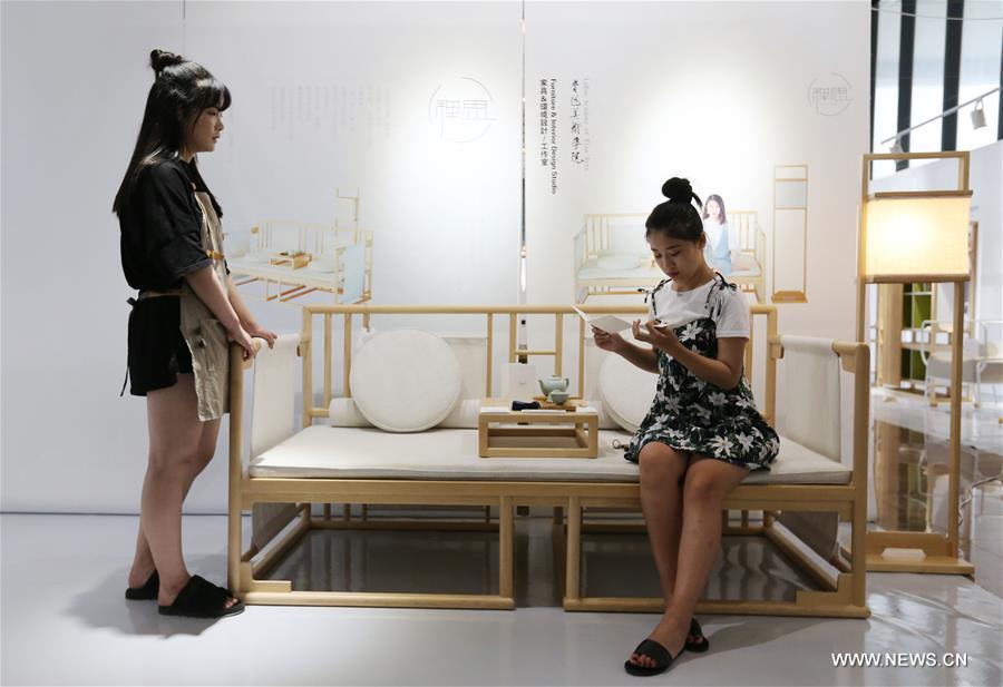 #CHINA-DALIAN-ACADEMY-GRADUATE DESIGN SHOW (CN)