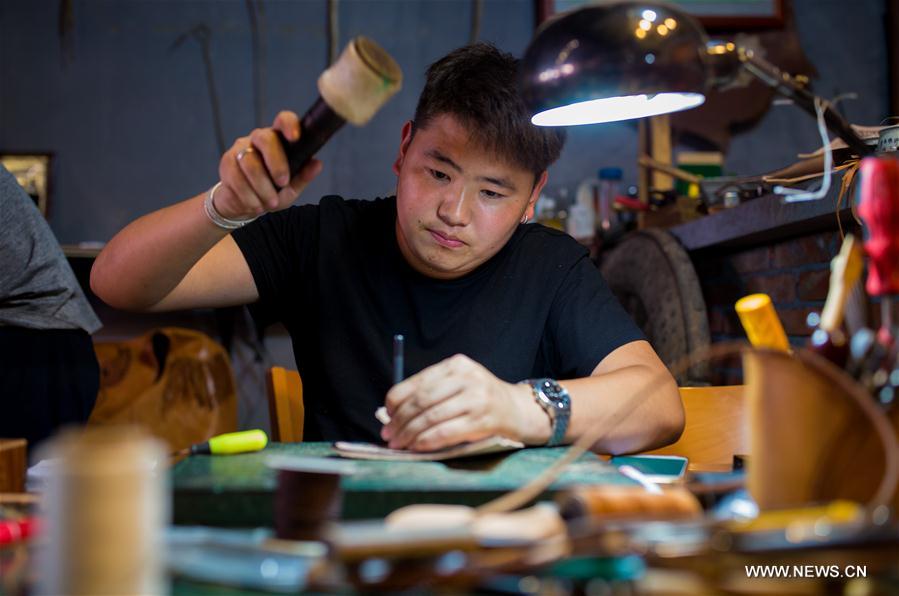 #CHINA-INNER MONGOLIA-LEATHER CRAFT (CN)