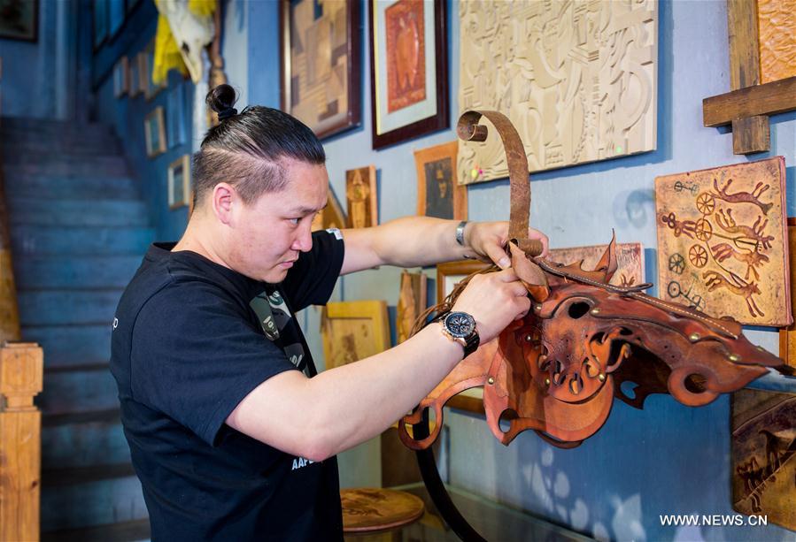 #CHINA-INNER MONGOLIA-LEATHER CRAFT (CN)