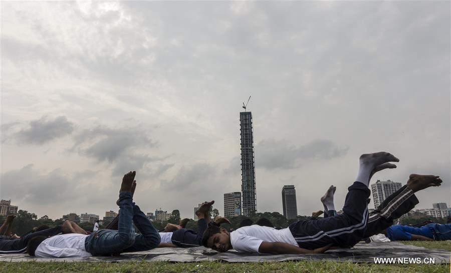 INDIA-KOLKATA-YOGA DAY
