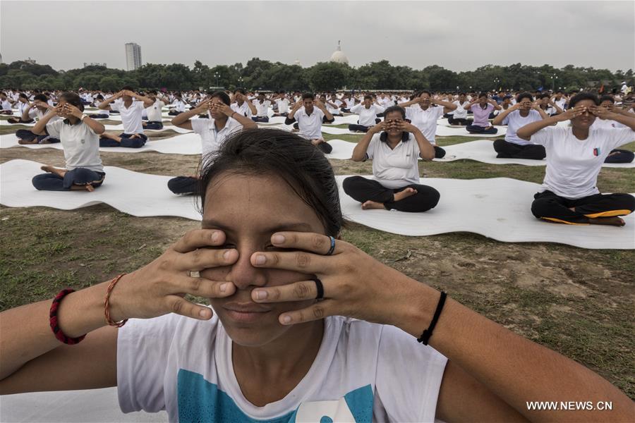 INDIA-KOLKATA-YOGA DAY