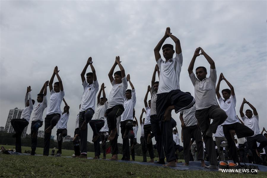 INDIA-KOLKATA-YOGA DAY