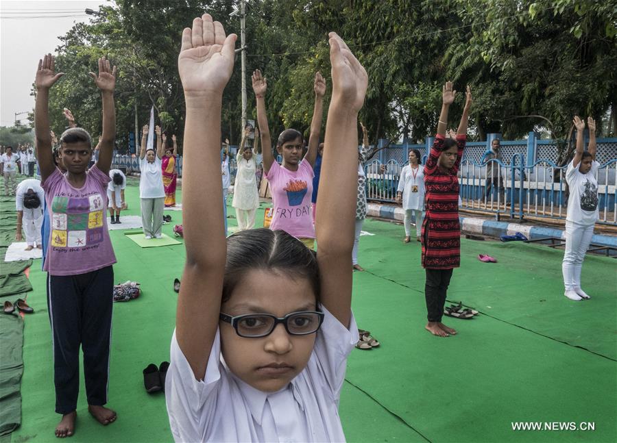 INDIA-KOLKATA-YOGA DAY