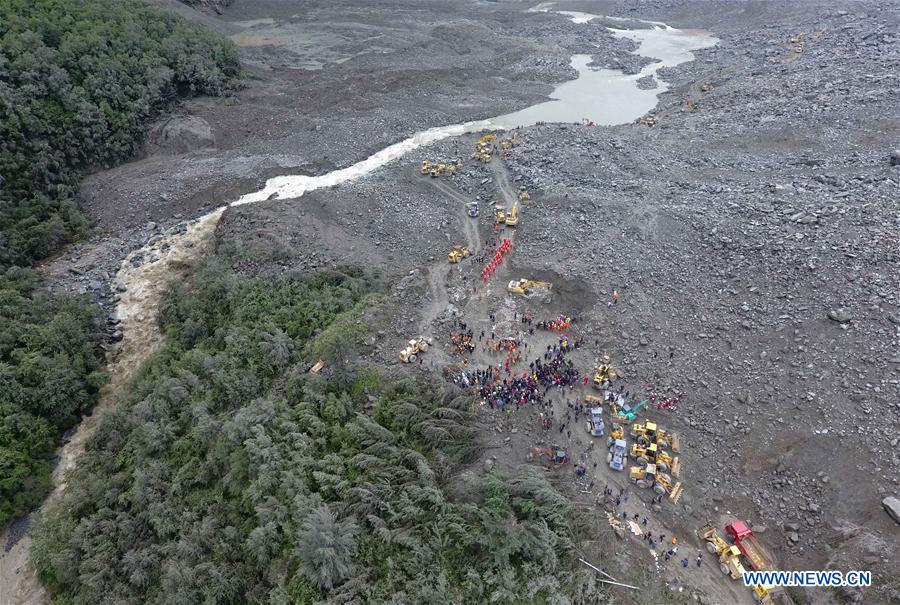 CHINA-SICHUAN-MAOXIAN-LANDSLIDE-RESCUE (CN)