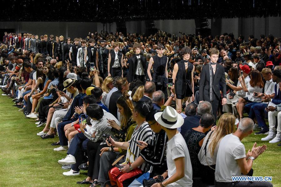 FRANCE-PARIS-MEN'S FASHION WEEK-DIOR HOMME