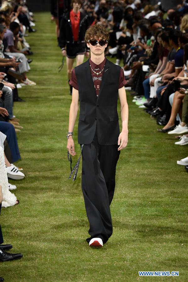 FRANCE-PARIS-MEN'S FASHION WEEK-DIOR HOMME