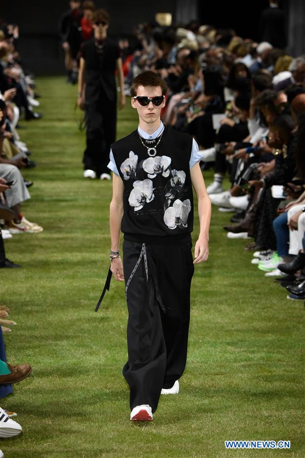 FRANCE-PARIS-MEN'S FASHION WEEK-DIOR HOMME