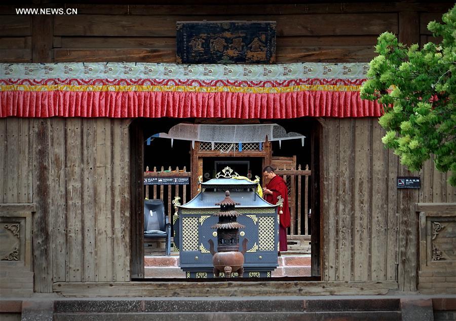 CHINA-QINGHAI-QUTAN TEMPLE (CN)