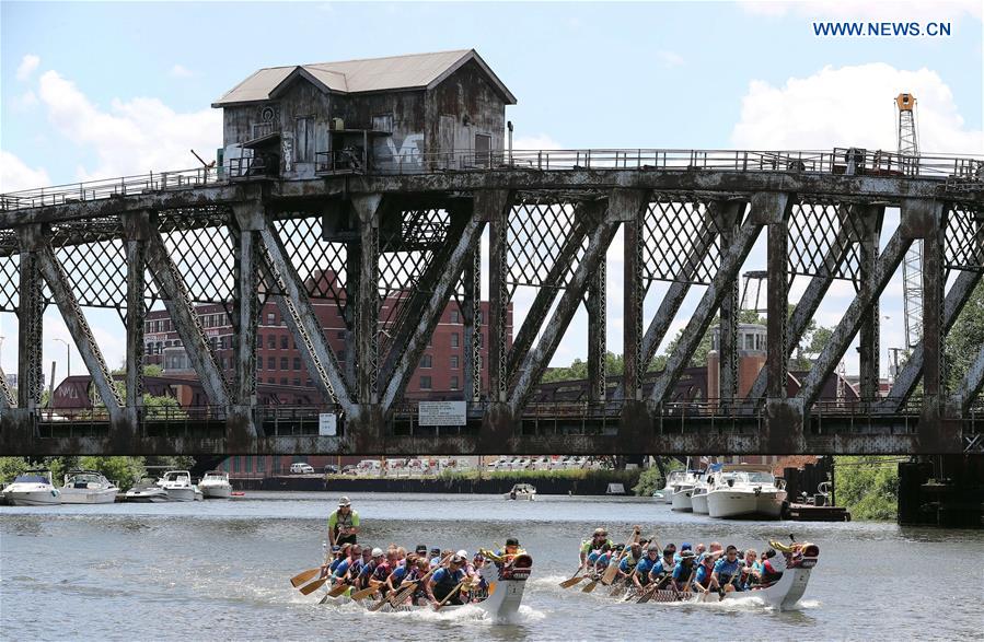 (SP)U.S.-CHICAGO-DRAGON BOAT-RACE