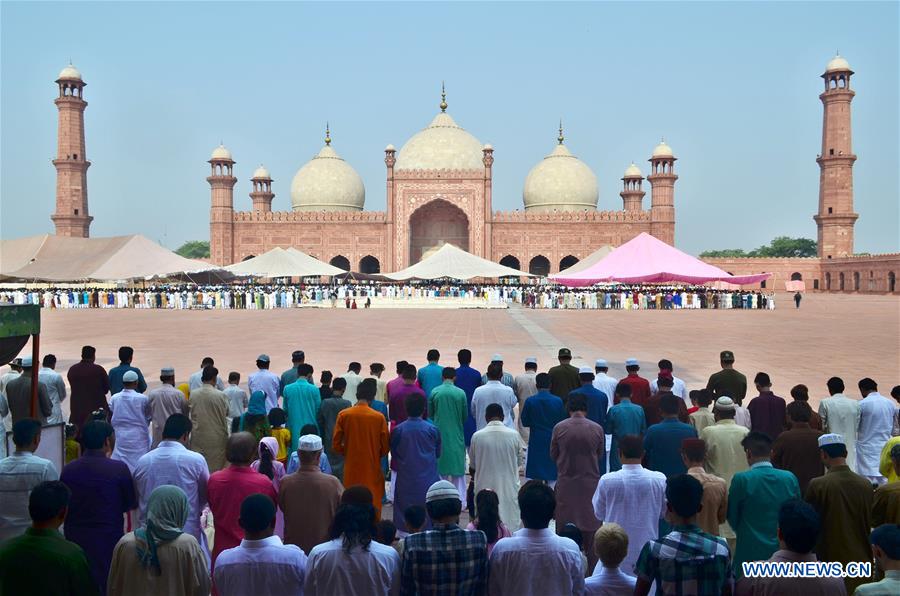PAKISTAN-LAHORE-EID AL-FITR-CELEBRATION