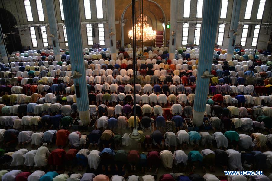 BANGLADESH-DHAKA-MUSLIM-EID AL-FITR-PRAYER