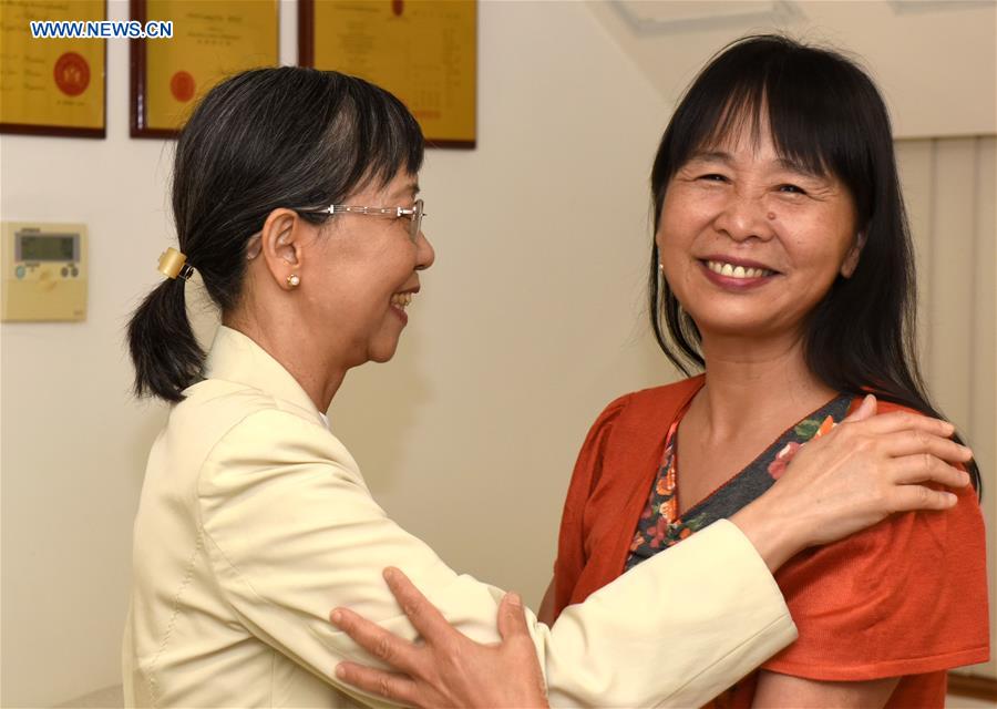 CHINA-SHENZHEN-HONG KONG-DOCTOR (CN)