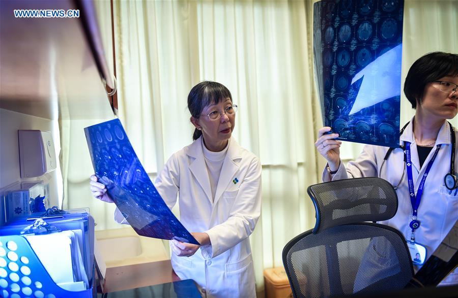 CHINA-SHENZHEN-HONG KONG-DOCTOR (CN)