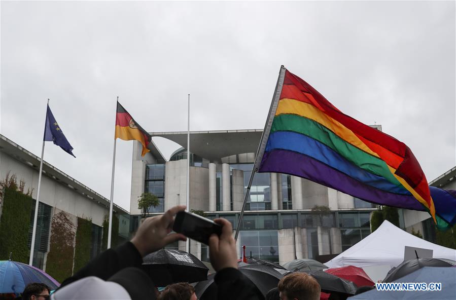 GERMANY-BERLIN-SAME-SEX-MARRIAGE-BILL