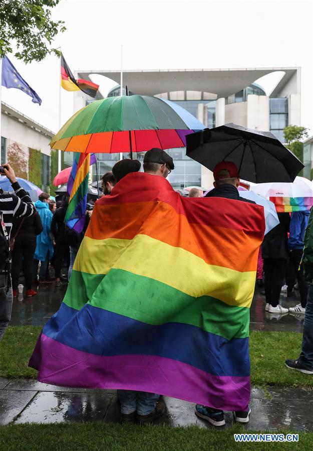 GERMANY-BERLIN-SAME-SEX-MARRIAGE-BILL
