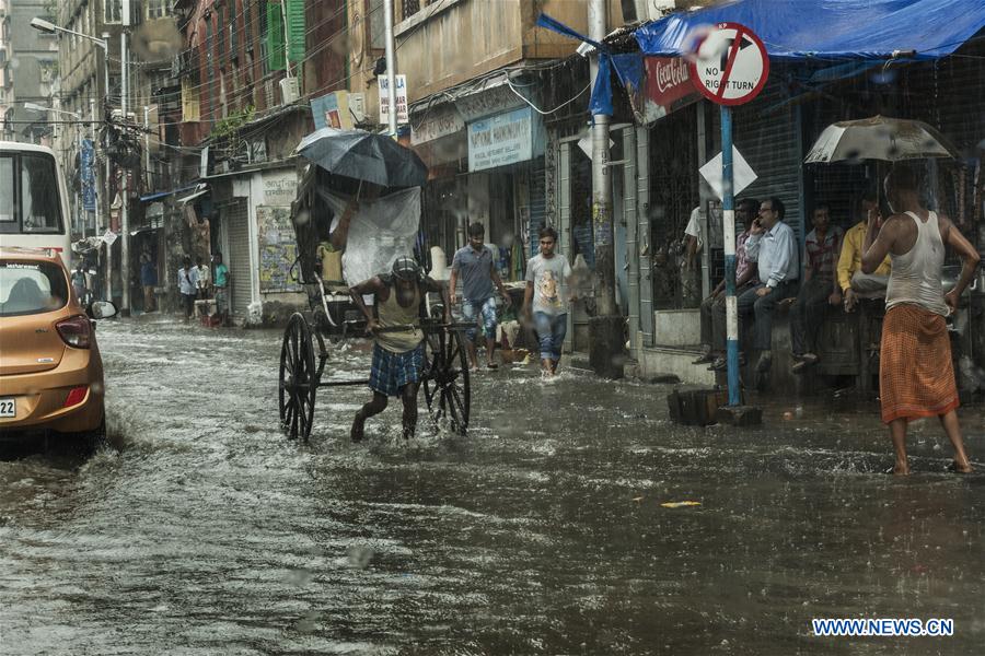 INDIA-KOLKATA-MONSOON-RAIN   