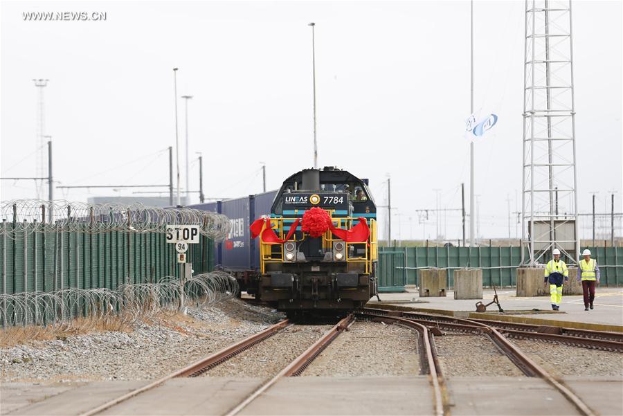 BELGIUM-ZEEBRUGGE-CHINA-EUROPE-RAILWAY-CAR-VOLVO