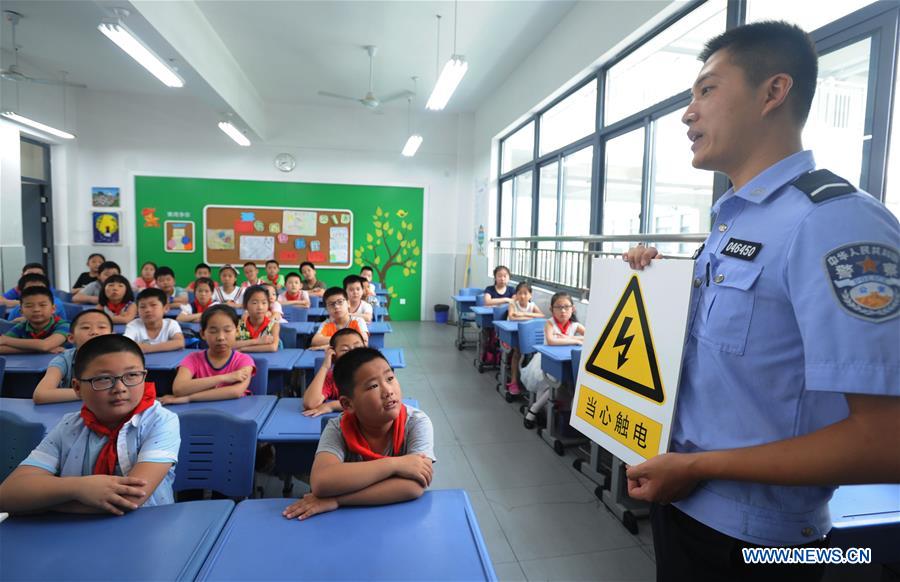 #CHINA-SUMMER VACATION-SAFETY EDUCATION (CN)