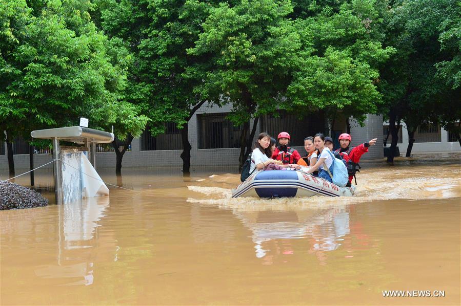 #CHINA-GUANGXI-GUILIN-FLOOD (CN*)