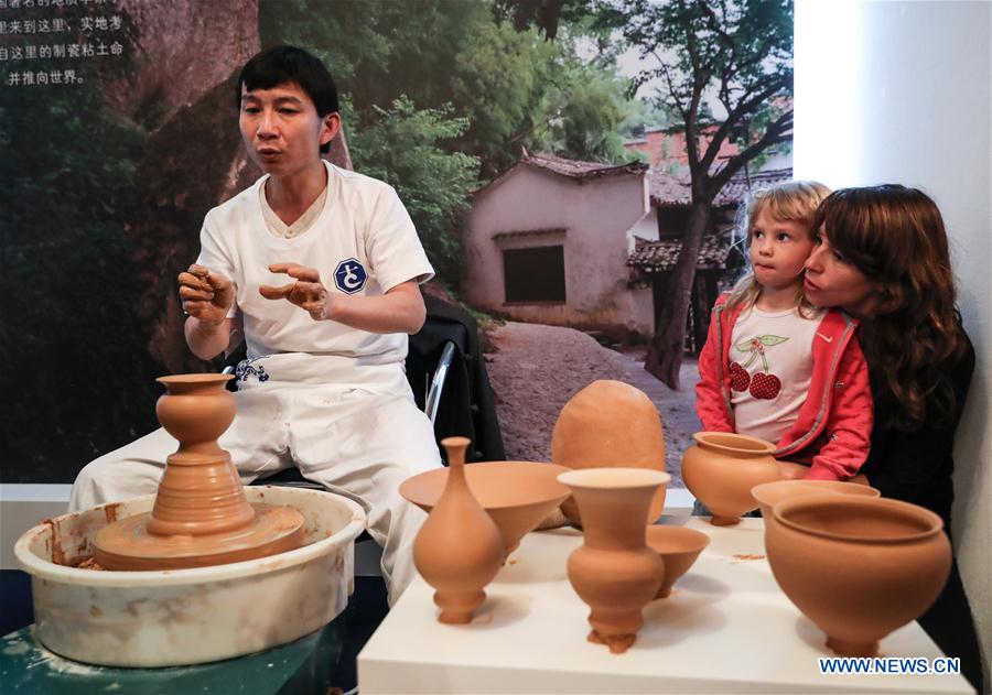 GERMANY-BERLIN-"EXPERIENCE CHINA"-JINGDE TOWN-PORCELAIN AND CERAMIC EXHIBITION