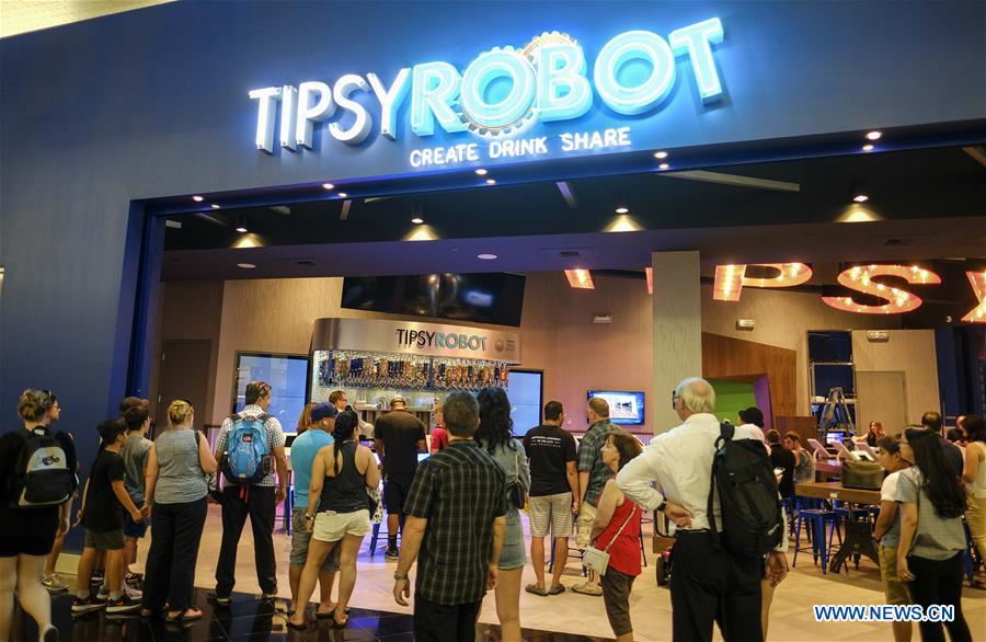 U.S.-LAS VEGAS-ROBOTIC BARTENDERS