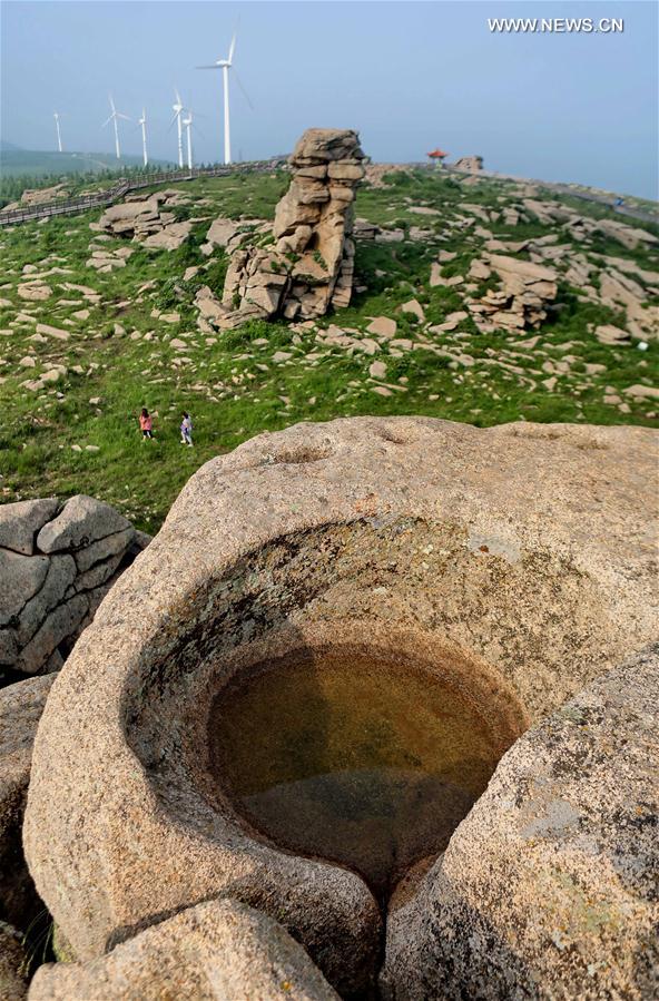 CHINA-HEBEI-STONE FIELD(CN)