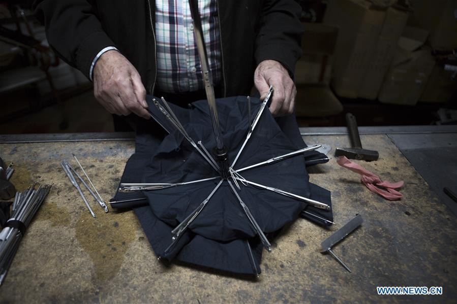 ARGENTINA-BUENOS AIRES-UMBRELLAS-FEATURE