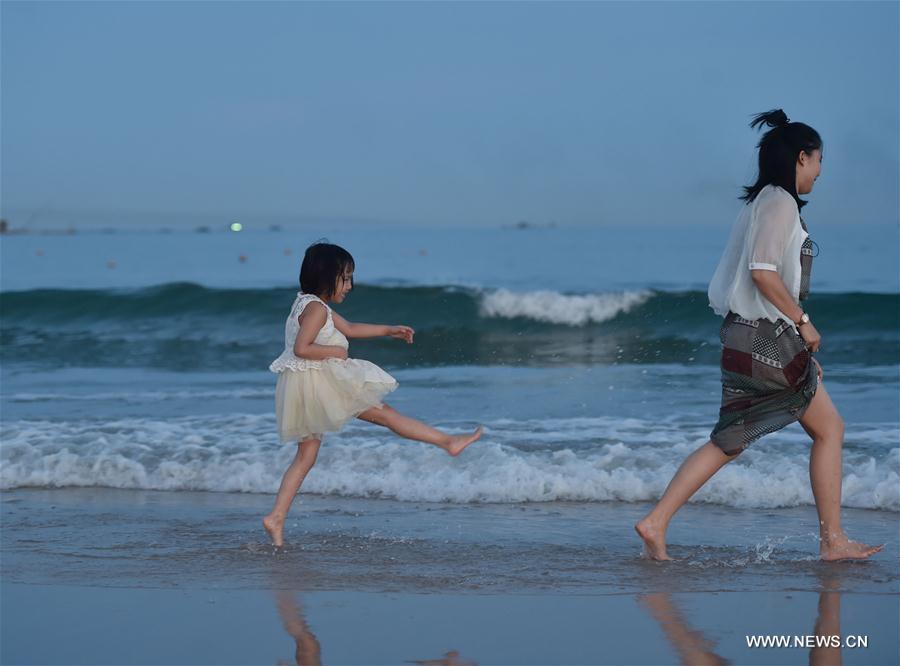 CHINA-FUJIAN-SUMMER LEISURE-SEASIDE (CN)