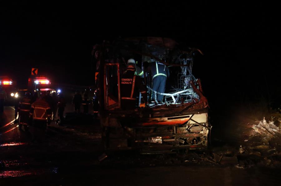 ECUADOR-SANTO DOMINGO-BUS ACCIDENT