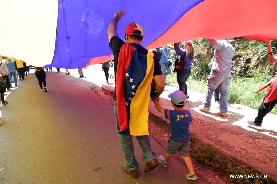 VENEZUELA-CARACAS-POLITICS-POLLS