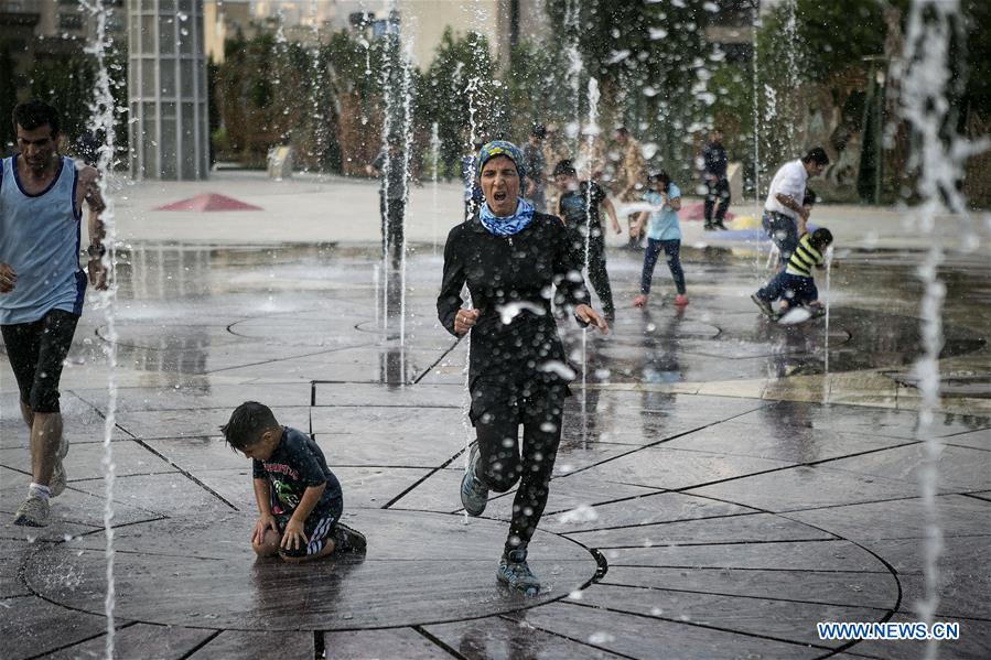 IRAN-TEHRAN-WEATHER-HEAT