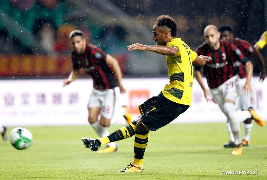 (SP)CHINA-GUANGZHOU-SOCCER-ICC-AC MILAN VS DORTMUND(CN)