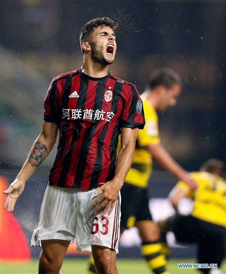 (SP)CHINA-GUANGZHOU-SOCCER-ICC-AC MILAN VS DORTMUND(CN)