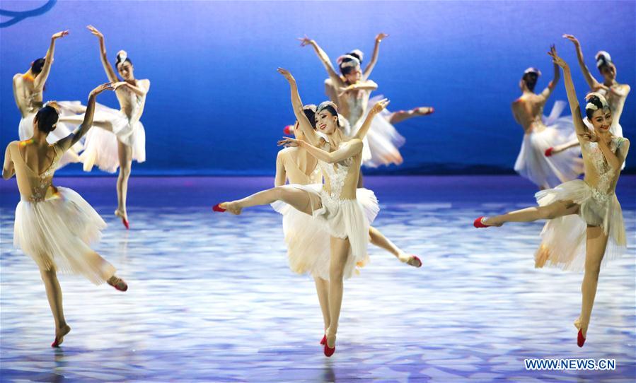 CHINA-URUMQI-FOLK DANCE-FESTIVAL (CN)