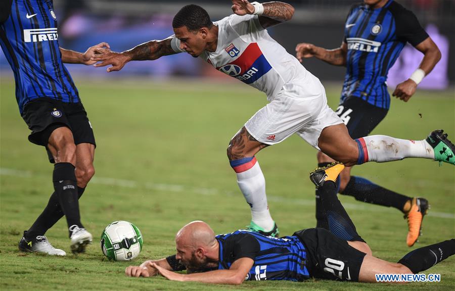 (SP)CHINA-NANJING-SOCCER-ICC-INTER MILAN VS LYONNAIS