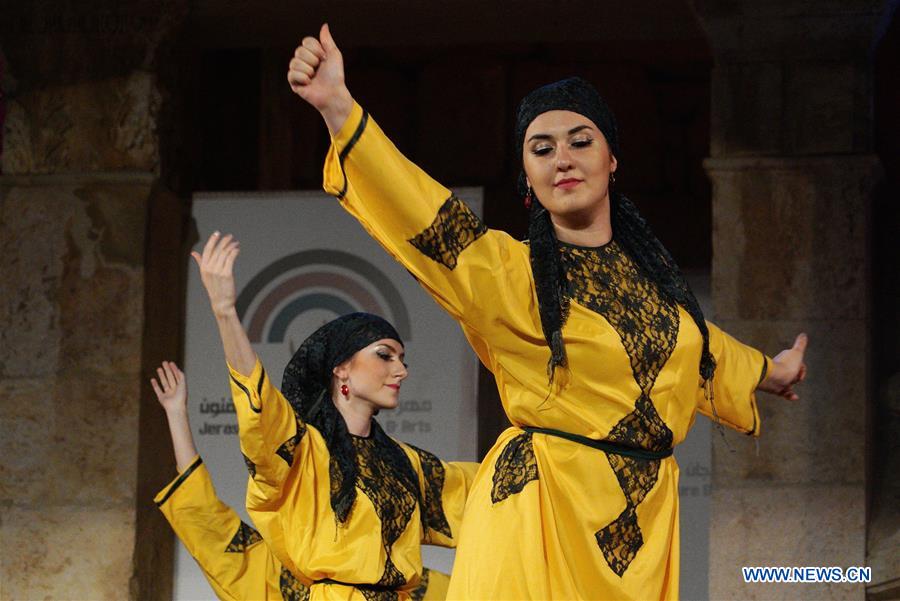 JORDAN-JERASH-FESTIVAL-CIRCASSIAN-DANCE