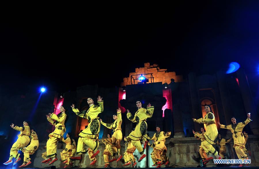 JORDAN-JERASH-FESTIVAL-CIRCASSIAN-DANCE