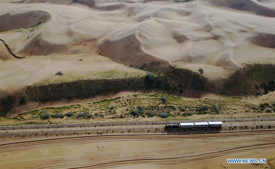 CHINA-INNER MONGOLIA-ORDOS-DESERT TOURISM (CN)